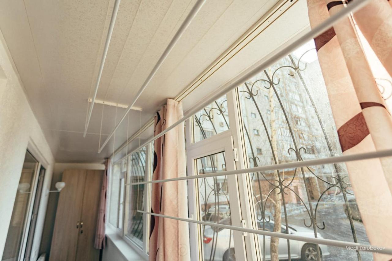 Cosy flat Semei Exterior foto
